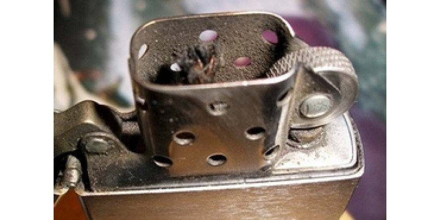 Как правильно почистить зажигалку Zippo (Зиппо)