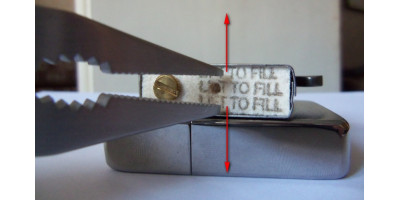 Что делать, если внутренний блок зажигалки Zippo (Зиппо) выпирает?