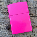 Зажигалка Zippo (Зиппо) Reg Neon Pink Lighter 28886