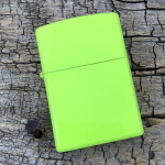Зажигалка Zippo (Зиппо) Neon Yellow Lighter 28887