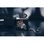 Зажигалка Zippo (Зиппо) King Skull 29100